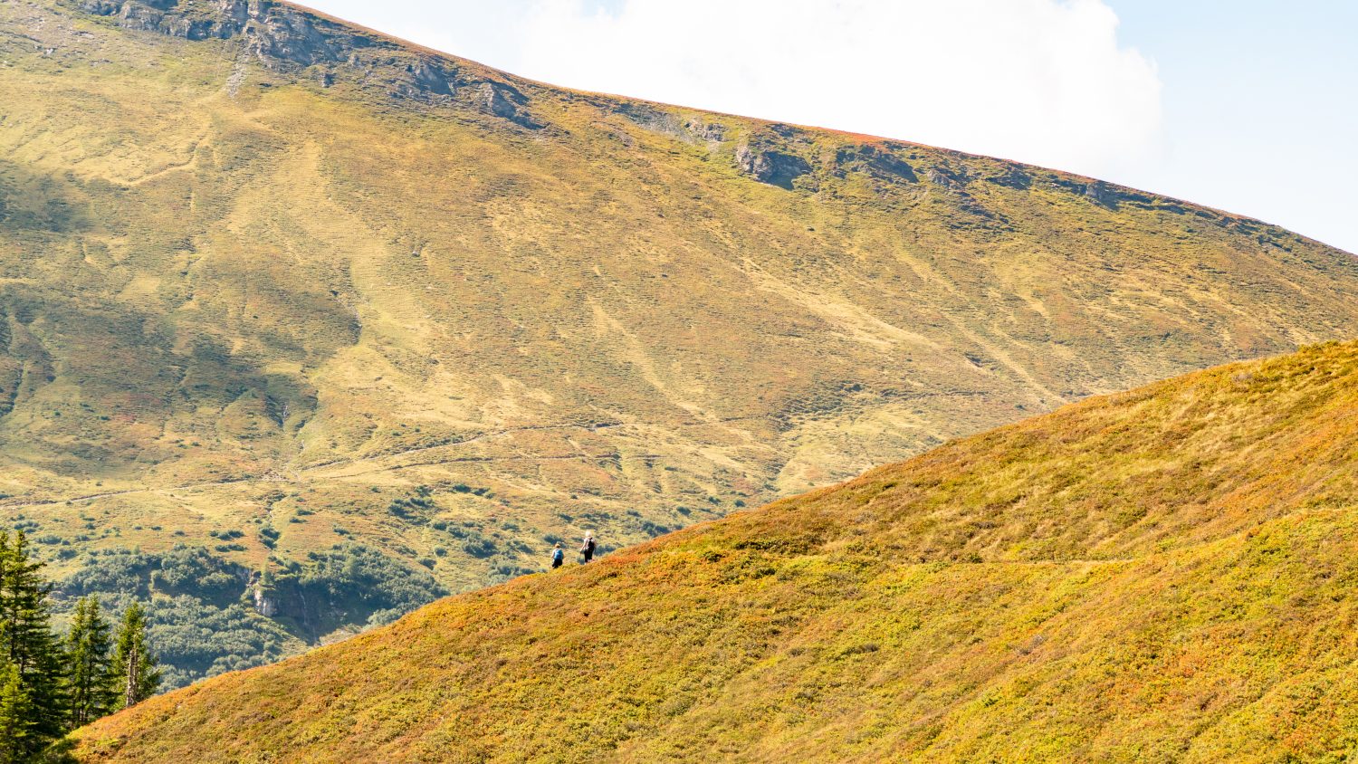 Wanderer am Hermann-Kreilinger- Steig in Gastein