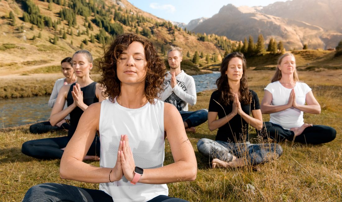 Yoga in Sportgastein in der Gruppe