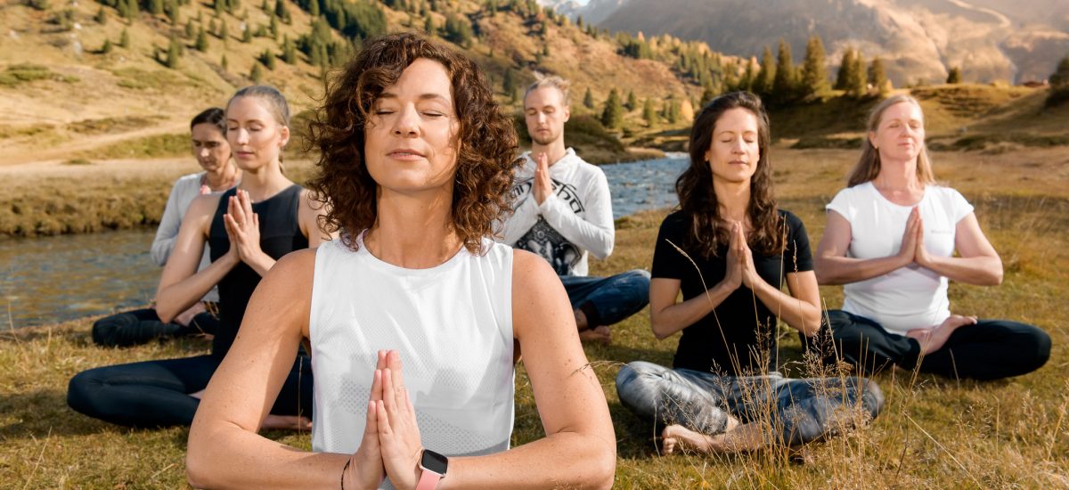 Yoga in Sportgastein in der Gruppe