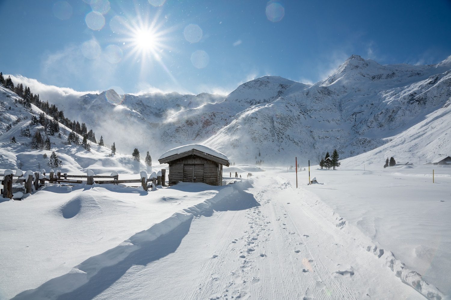 Winter in Sportgastein - Winterwanderweg im Schnee