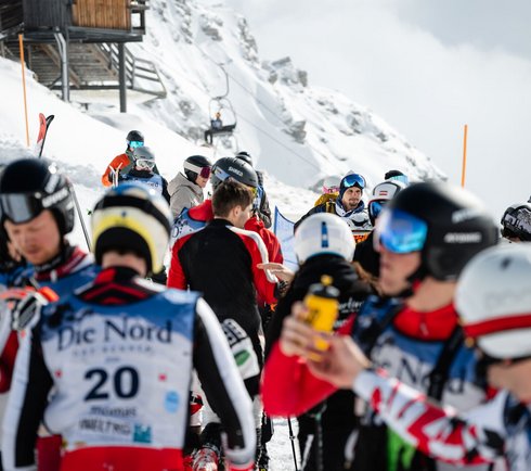 Die Nord 2026 Rennläufer*innen am Start