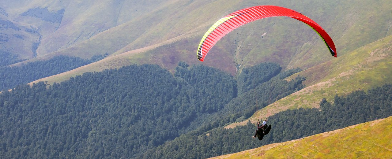 Paragleiter über Gastein