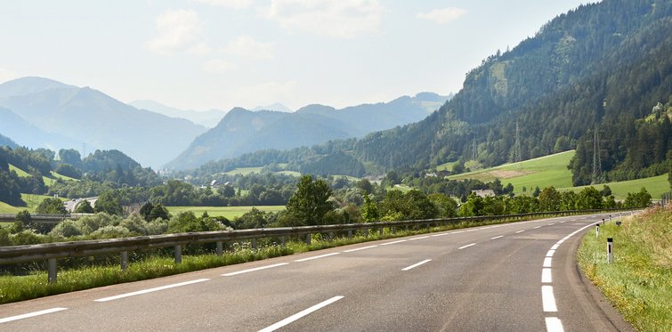 Landstraße im Gasteinertal