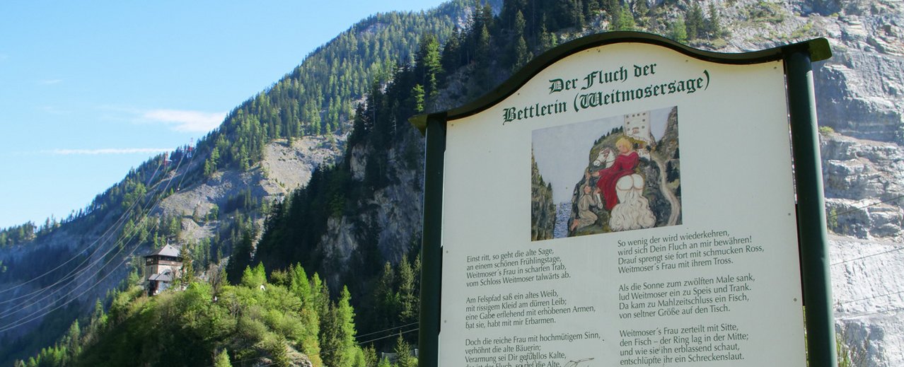Schautafel mit Informationen zum Gasteinertal auf dem Thermenwanderweg 