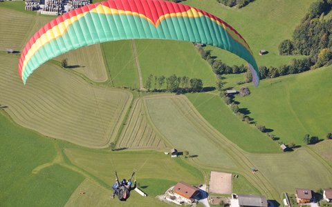 Paragleiten-Sommer.jpg
