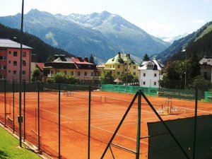 tennisplatz_poserplatz