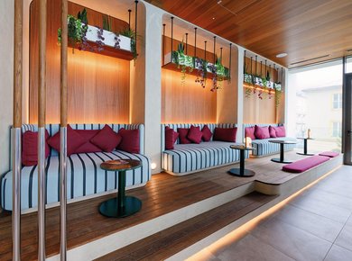 Webformat-spa-ruhebereich-interior-raumansicht-wei