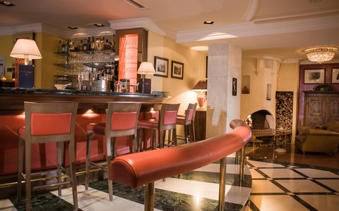 Norica-Bar.jpg