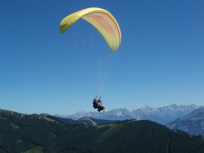 Sommer Paragleiten