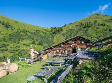 Präau Hochalm Familie Rieser Hütte aussen