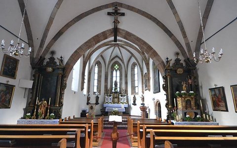 Kirche-innen.jpg