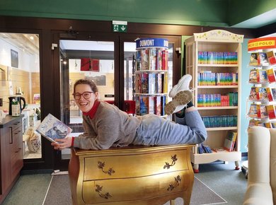 die Gründerin und Buchhändlerin Anna