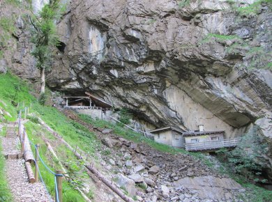 Höhleneingangsportal