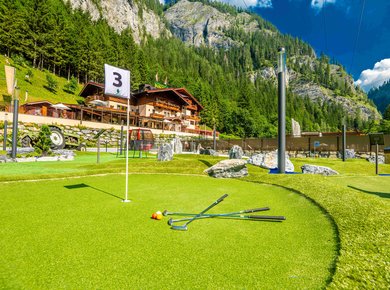 Adventure Golf beim Gasthof Hotel Restaurant Burgblick