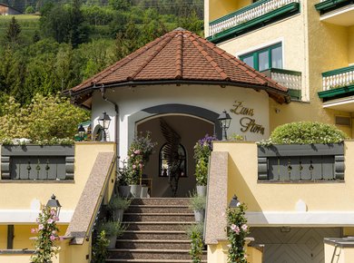 stern-aussenaufnahme-sommer-lowres-20
