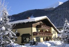 Landhaus-Achenbrunn-Winter.jpg