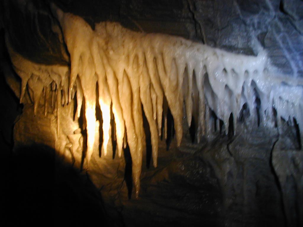 Schauhöhle Entrische Kirche